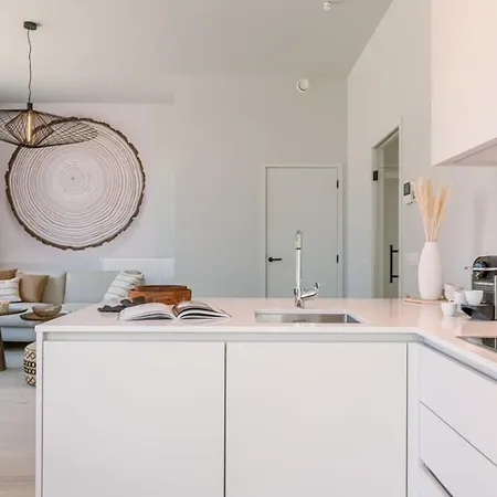 מלון Luxurious Flat 